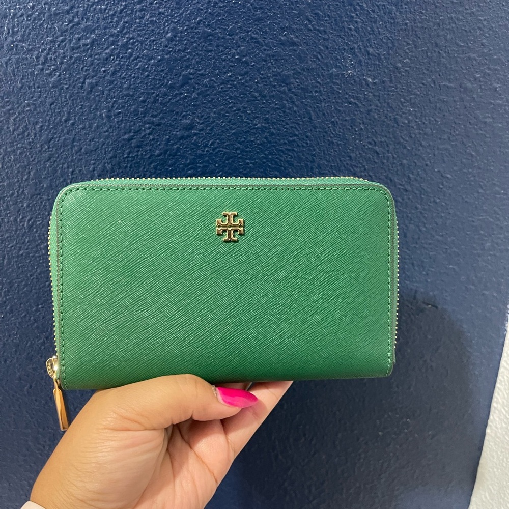 Tory Burch wallet